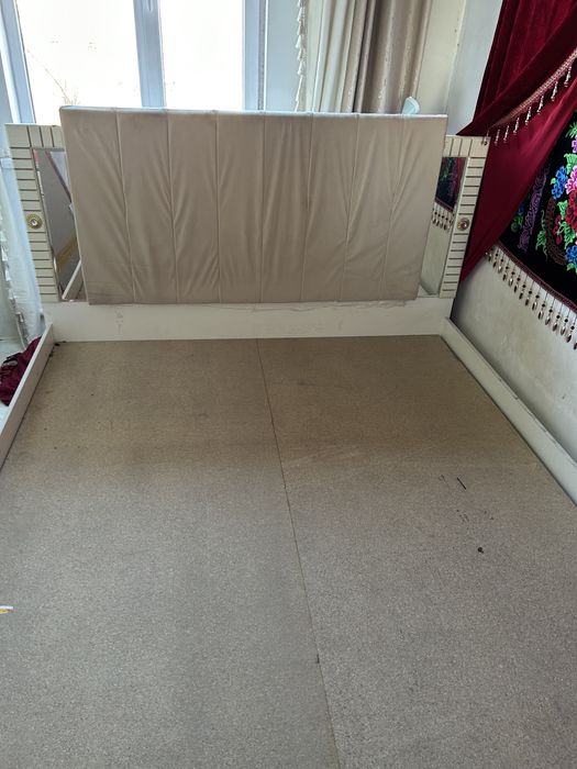 Үлке екі адамдық қос төсек сатылады ,сапасы жақсы көп усталмаған