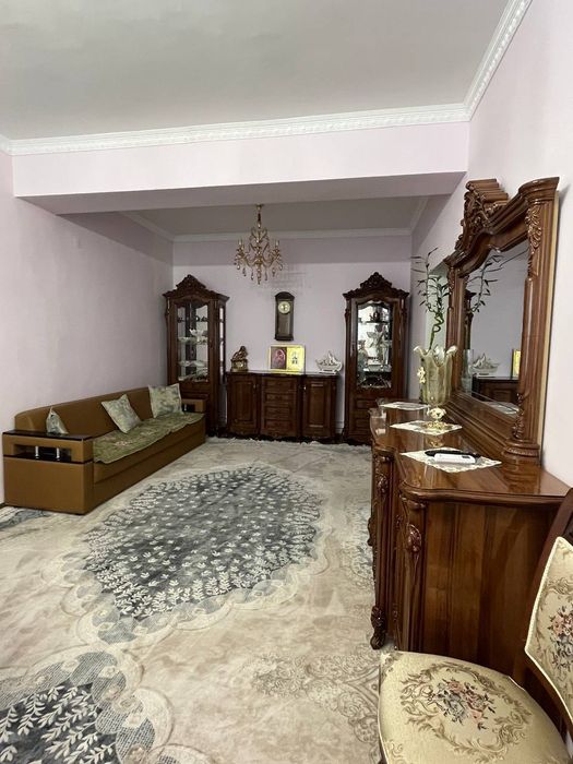 Продаю 3-х комнатную квартиру Янгихаёт Спутник 8