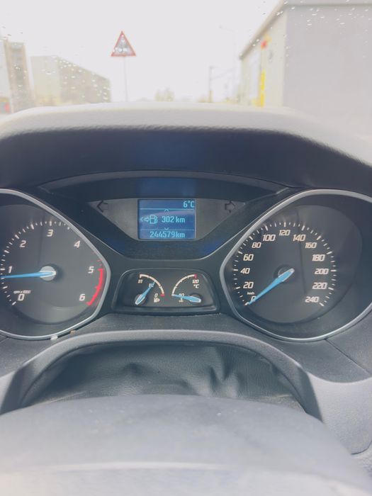 Ford focus 3 16 TDCI 2012