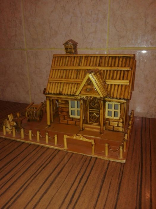 Casuta lemn miniatura