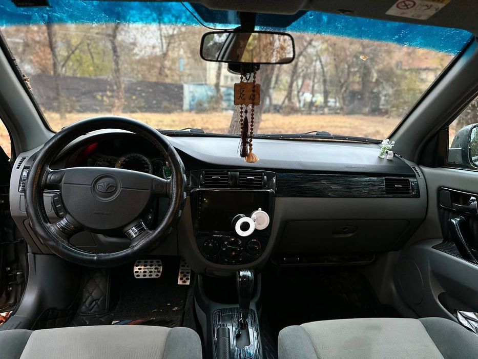 Автомобиль Gentra автомат