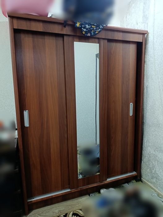 Шкаф купе сотилади + детский шкаф в подарок