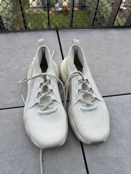 Adidasi Under Armour HOVR PHANTOM 3 SE W