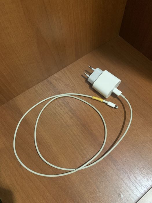 Зарядка на айфон lightning