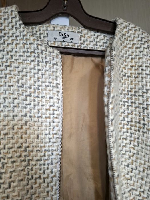 Продавам дамско сако/яке