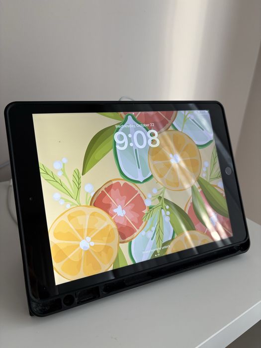 Таблет Apple iPad 8th Generation