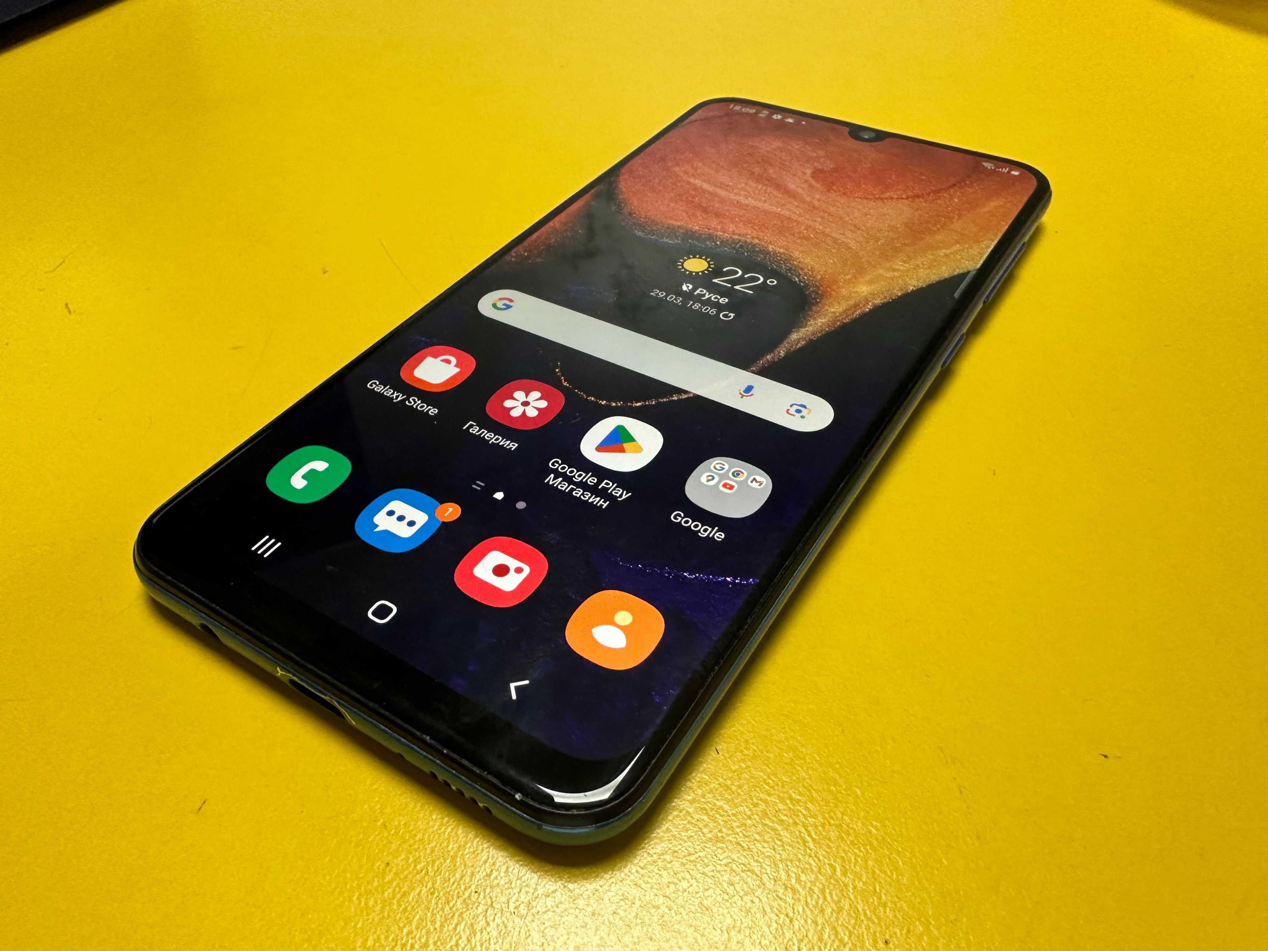Смартфон Samsung Galaxy A50 128GB 4GB RAM
