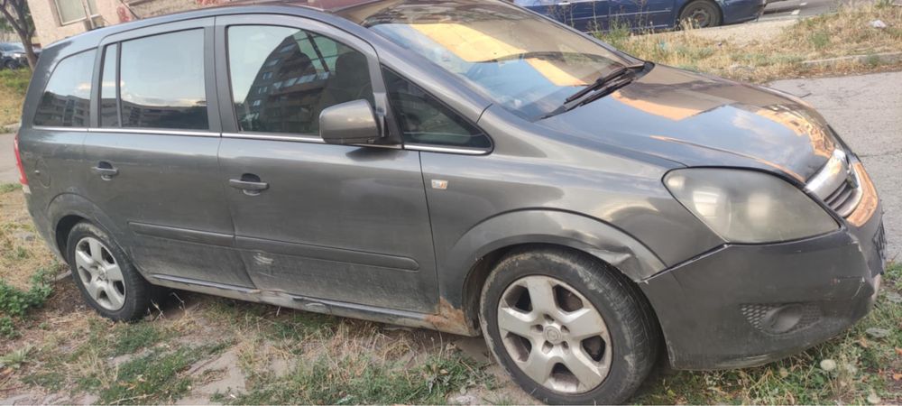 Opel Zafira B 2010 1.8 бензин