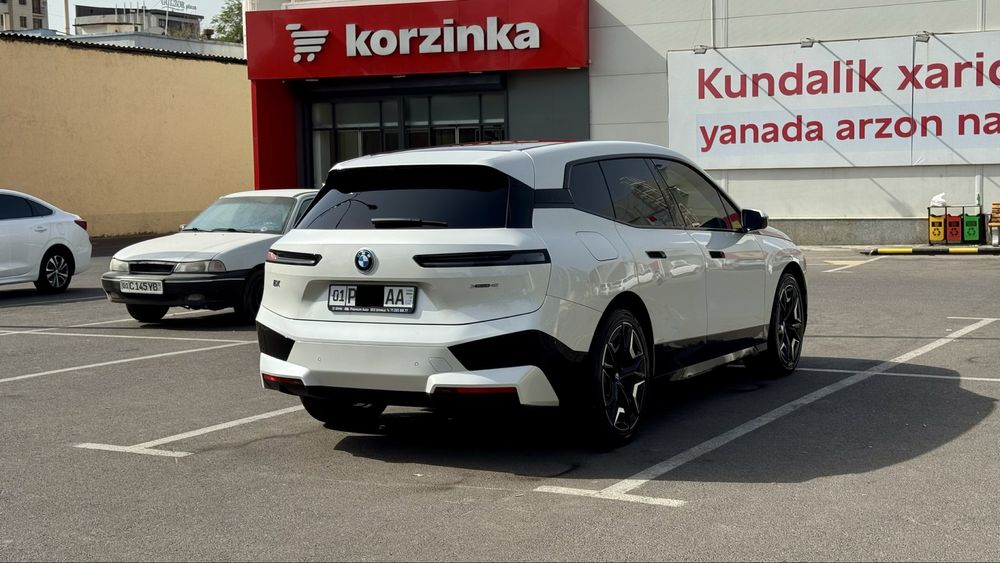 Bmw Ix xdrive40 фулл официальный дилер Узб БМВ