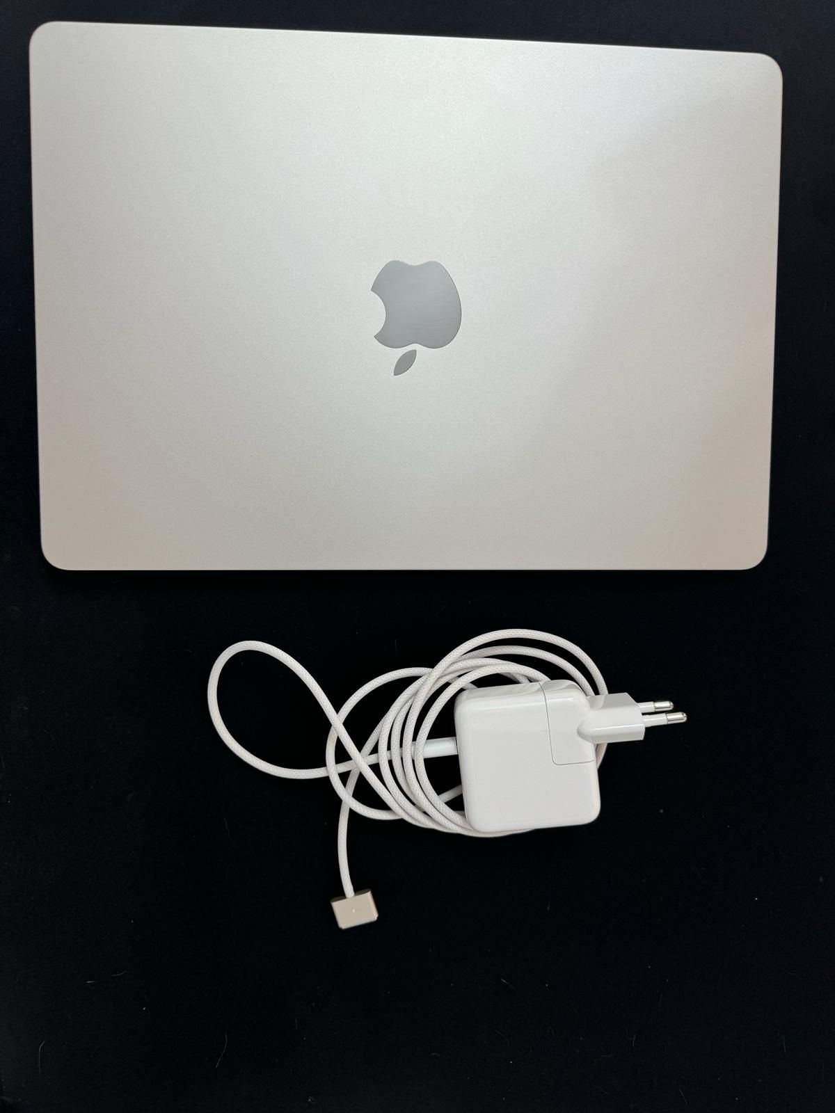 MacBook air M2 256gb