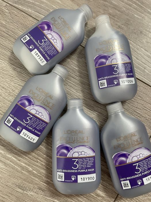 Balsam Loreal nuantator pentru par blond nou