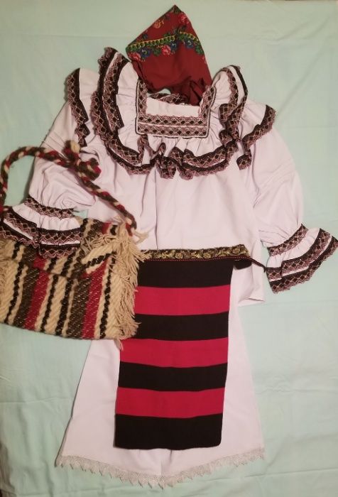 Costum popular complet din Maramures