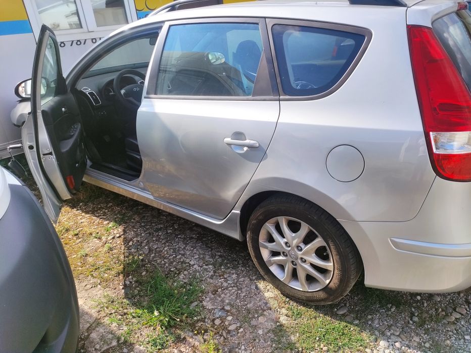 Хюндай i30 на части 1.6crdi 2011год Hyundai i30