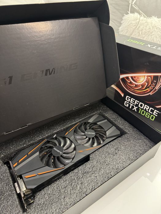 1060 3gb, 16gb ram, 1tb hdd, 128gb ssd