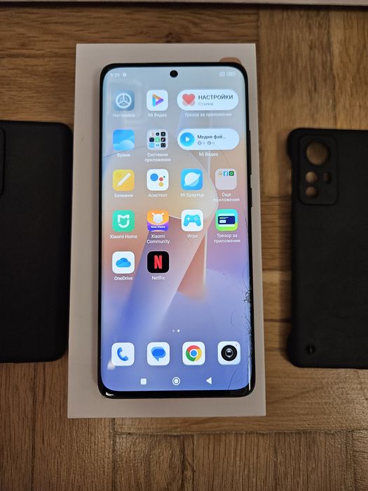 Смарт телефон Xiaomi 12 Gray 256gb памет 8gb RAM 5G С две сим карти. Т