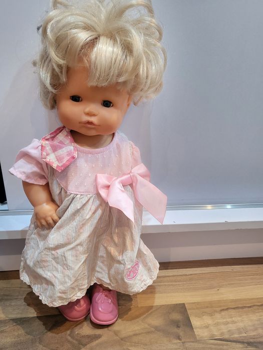 Vand papusa de colectie