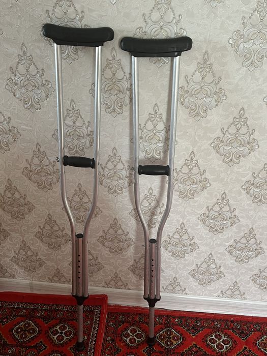 Продам регулировочные костели в хорошем состоянии.