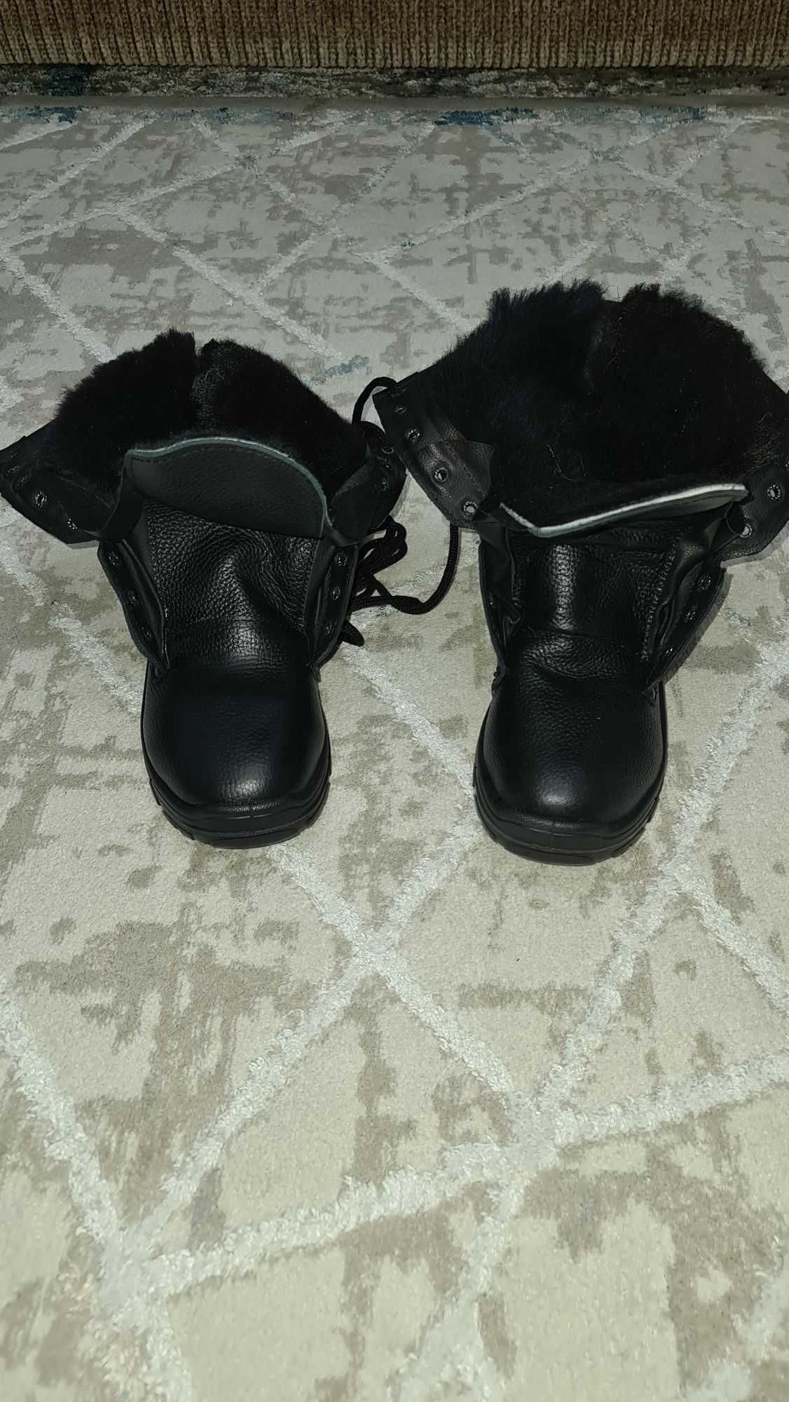 Берцы зимние 38 р.