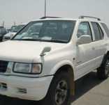 Срочно продам машину Isuzu Vizard 1998