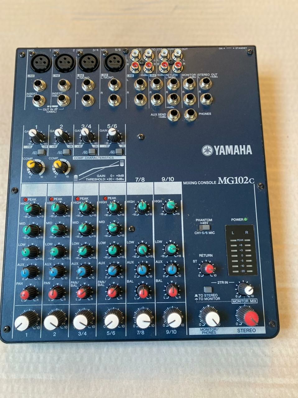 Продам микшерный пульт Yamaha MG102c