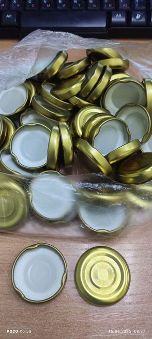Продам крышки новые, 4.2 см