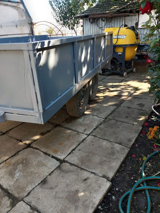 Vând remorca 2 axe pentru camp