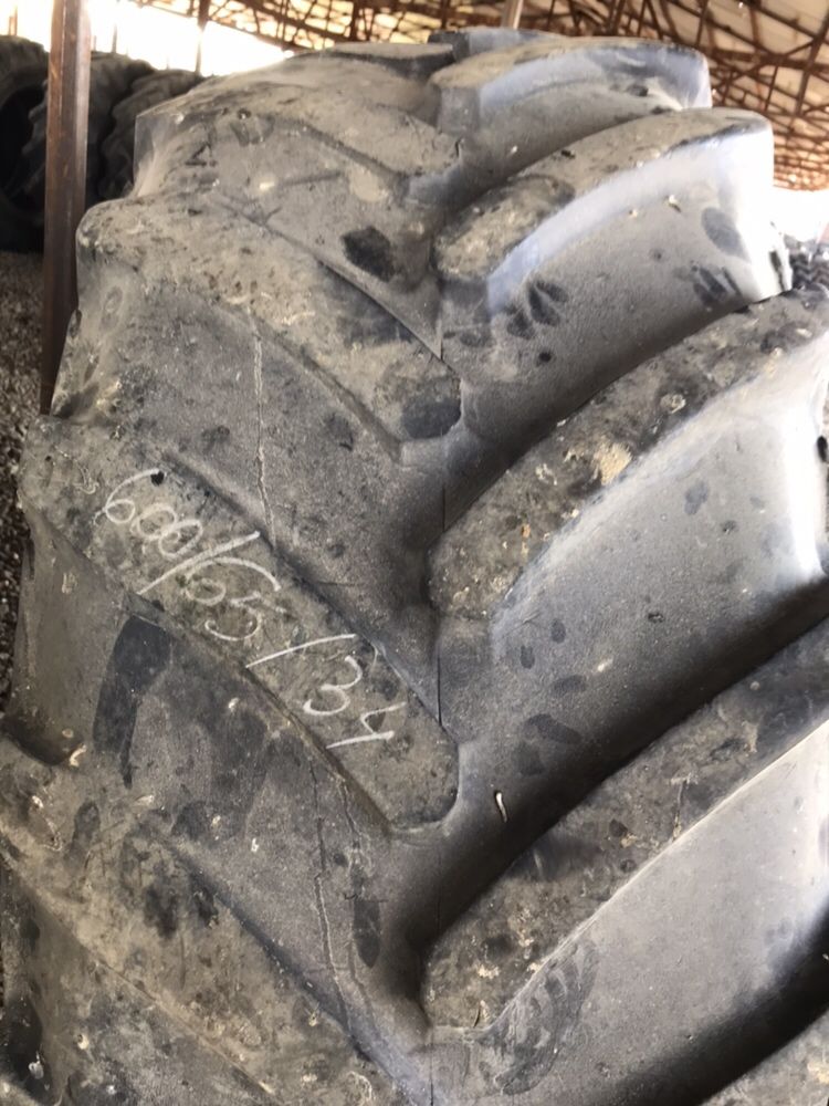 600/65r34 Michelin