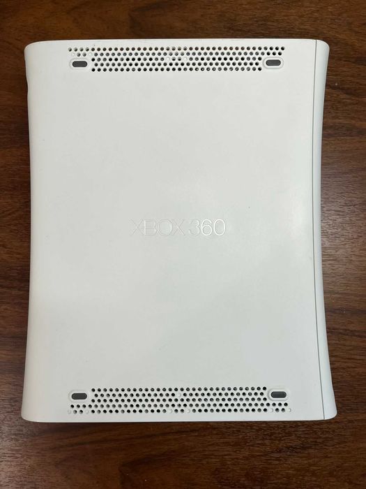 Xbox 360 2 controllere + kinect