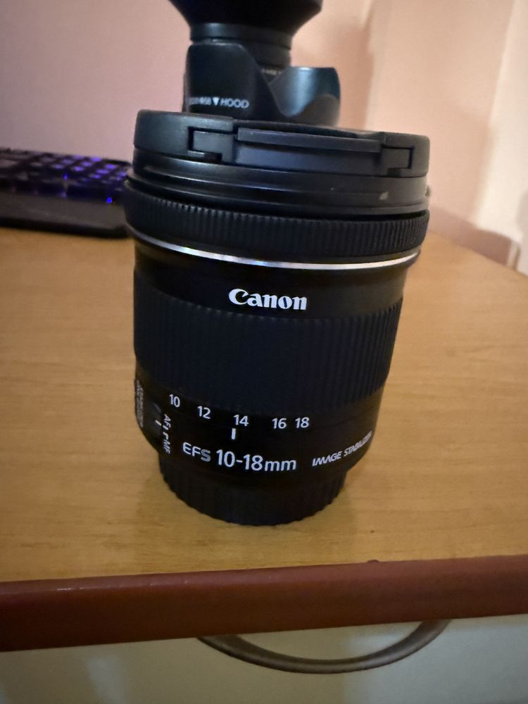 CANON EOS 4000D / T100 REBEL с 4 обектива