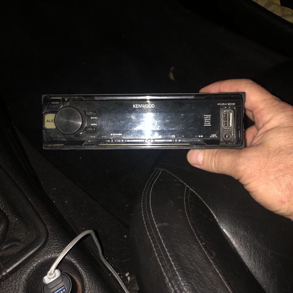 kenwood със usb и флашка