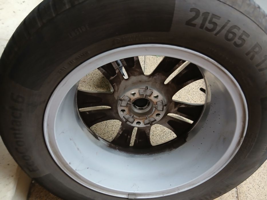 Set 4 roti an fabr 2024 vara echipate complet 215 65 R17 Continental
