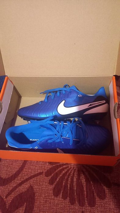 Оригинални бутонки Nike