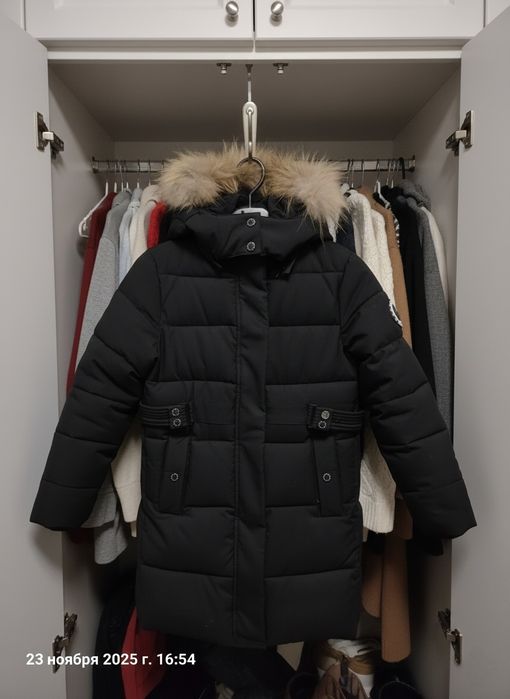 Срочно продам зимний пуховик для девочки