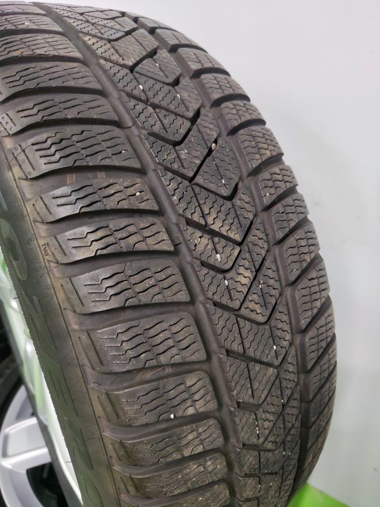 4 бр 225/55/17 Pirelli зимни гуми