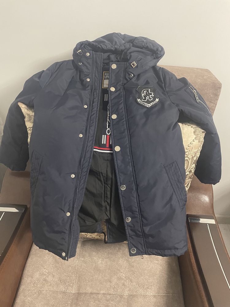 Зимняя куртка на мальчика 10-11 лет