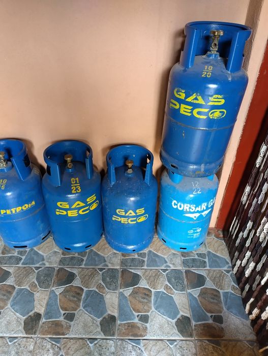Vand Butelie Petrom aragaz cu guler goala