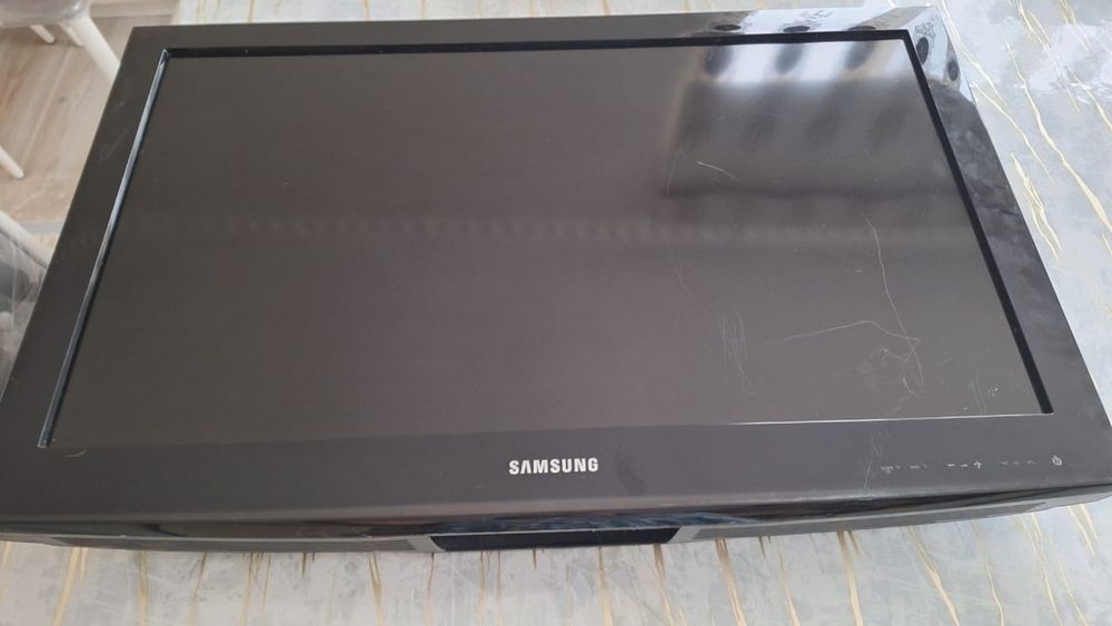 Телевизор Самсунг сатылады