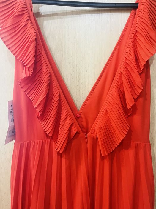 Rochie noua Zara de vara corai