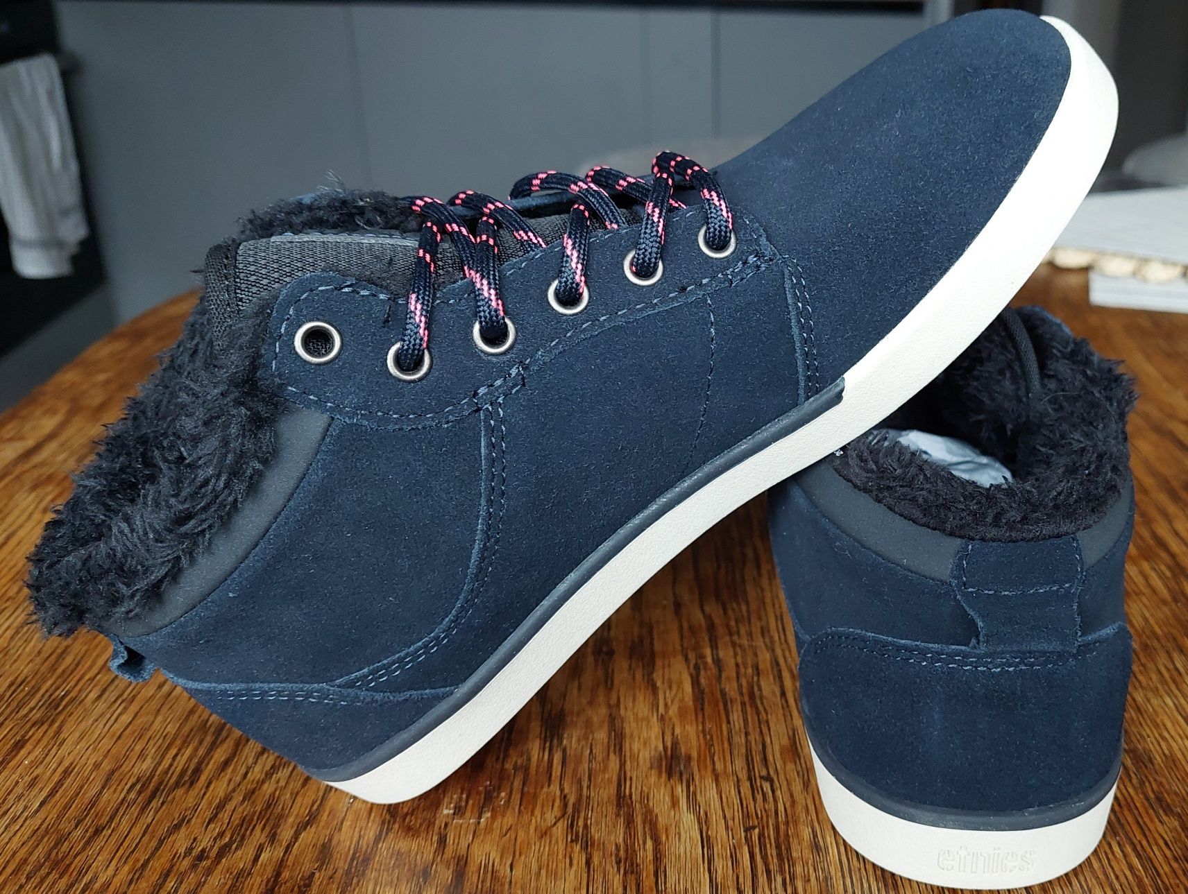 etnies - дамски кецове /зимни