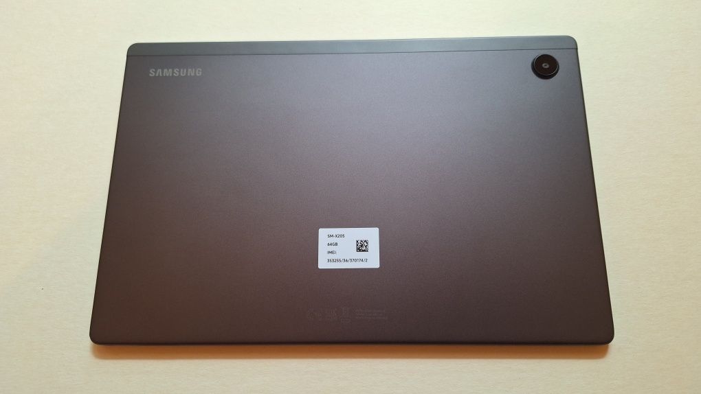 Таблет Samsung Galaxy Tab A8 + Калъф