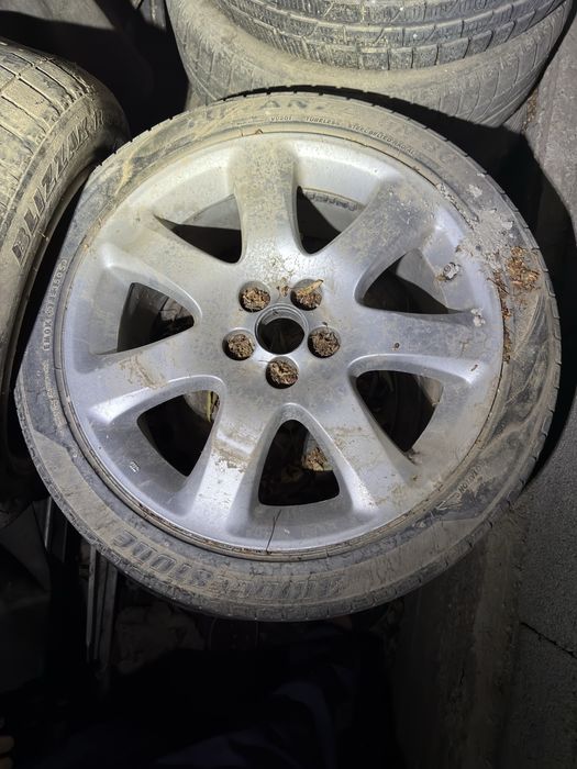 Продам диски балон тойота авенсус