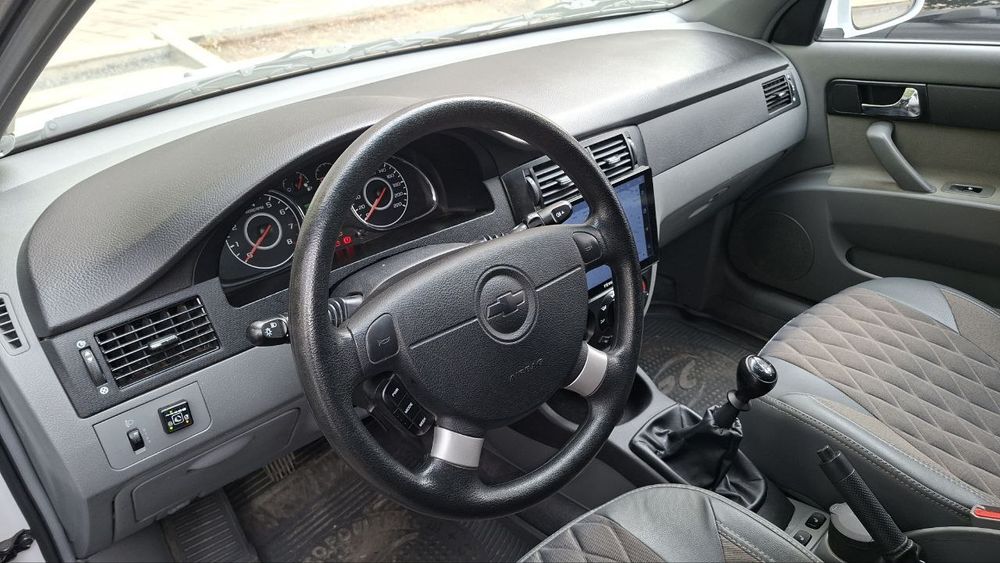 Продается срочно Lacetti Gentra