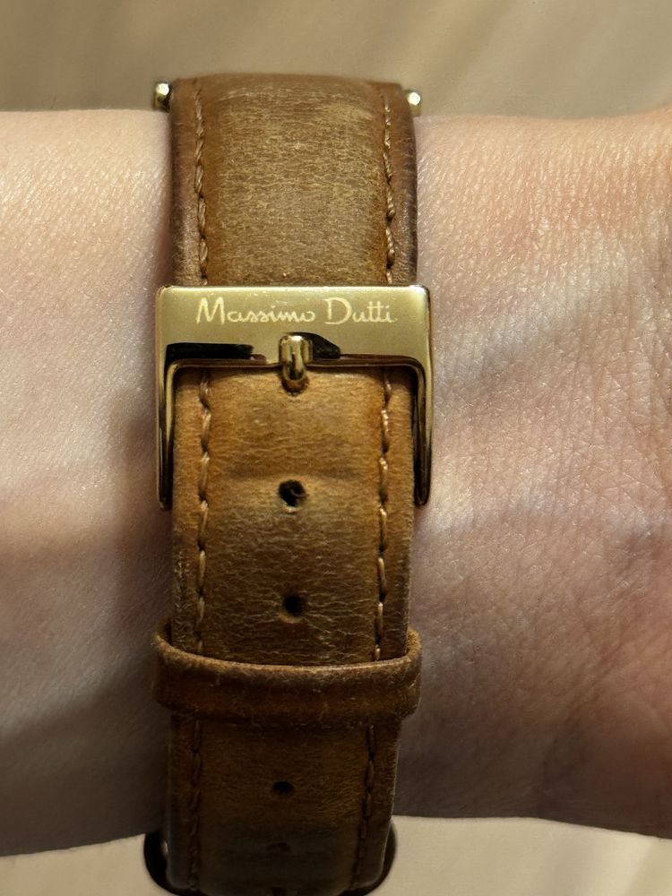 Ceas Massimo Dutti curea de piele maro si accesorii