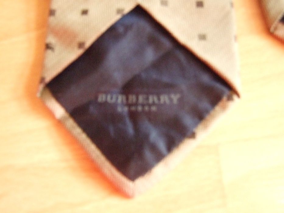 Etro и Burberry London оригинални вратовръзки