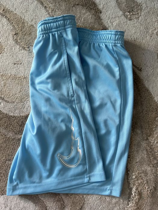 Pantaloni Nike Scurti
