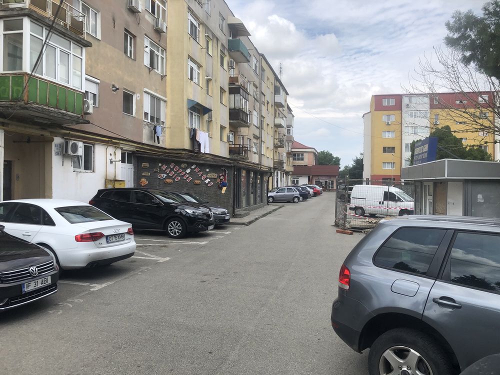 Inchiriez spatiu comercial langa scoala sau asociere