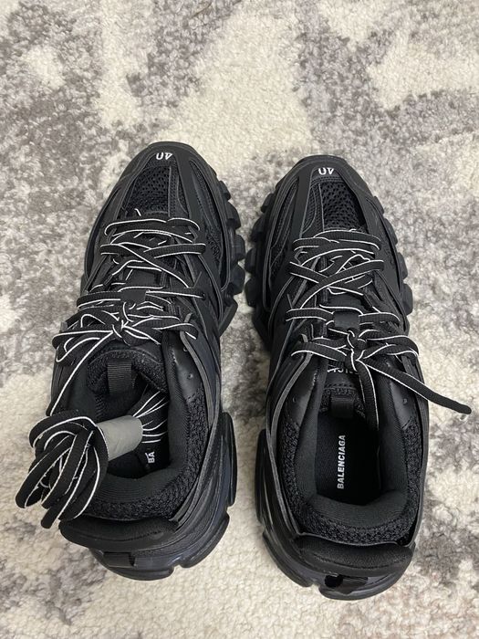 Vand balenciaga track negri marimea 40