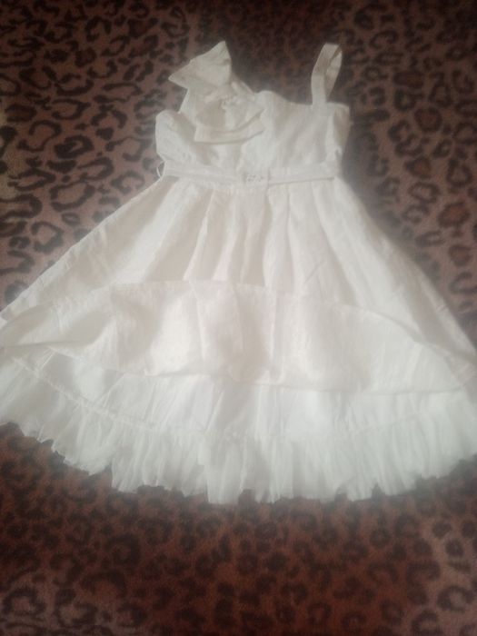 Празнечные платья  к Новому году на девочку