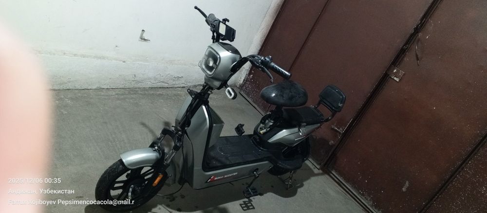 Chõntak skuter sotiladi