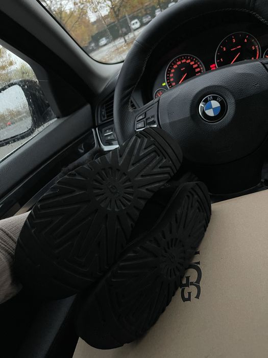 Ugg originale marime 39